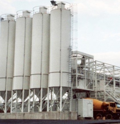 mobile concrete mixing plant