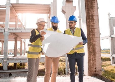 Commissioning and production assistance for industrial manufacturing plants