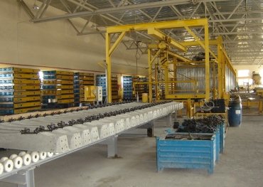 Concrete railway sleeper production line with steel moulds